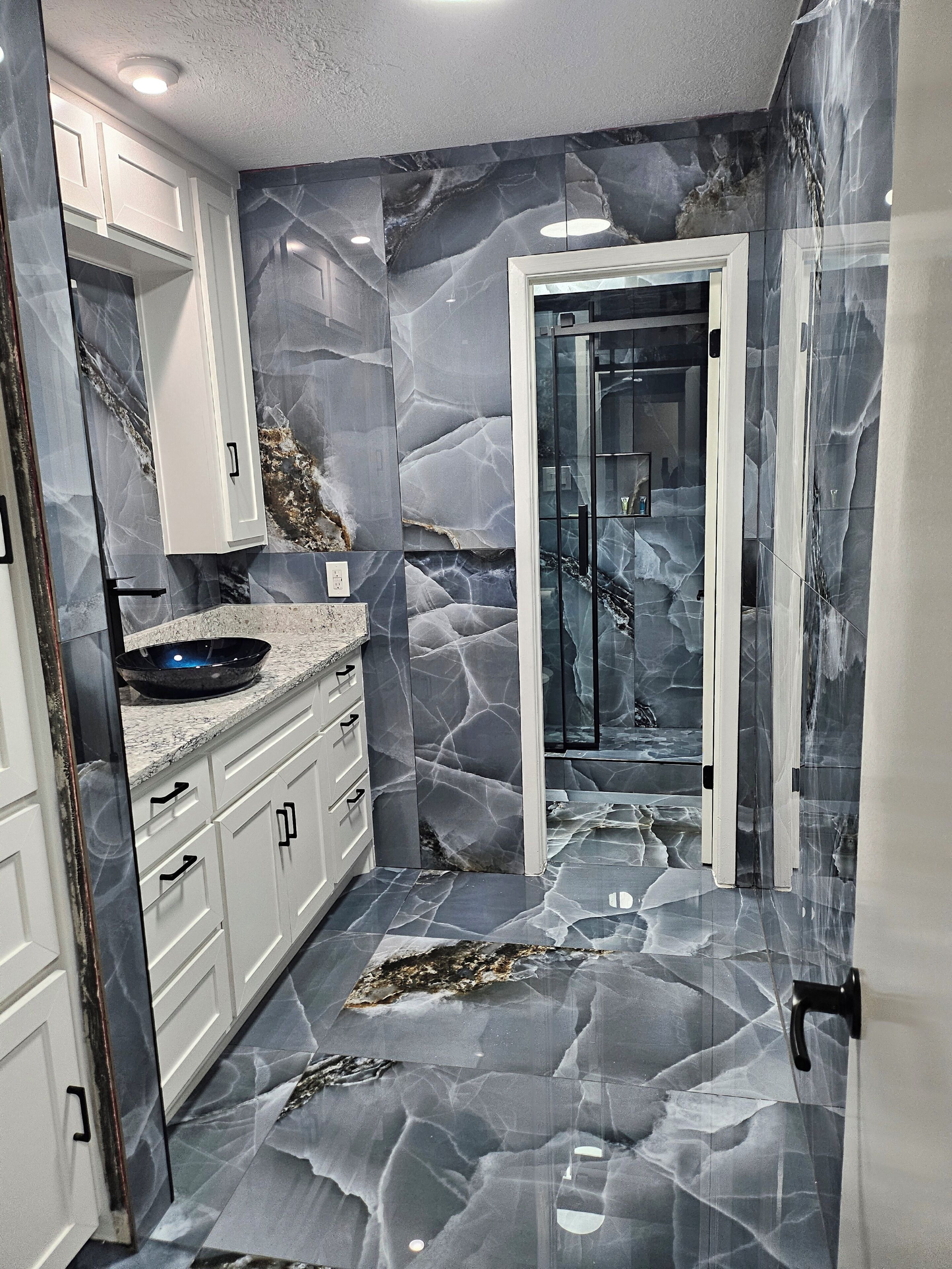 Dusche, Handtücher, Seife, Shampoo