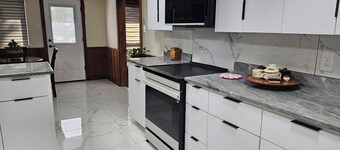 Newly refurbished 3-bedroom house with AC in growing Crosby.