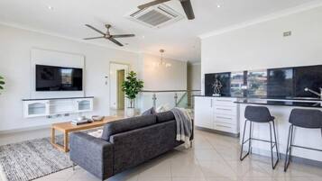 5 bedrooms
