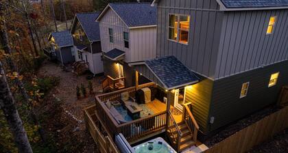Custom 3 Bdrm Cottage in Chattanooga w/ Hot Tub!