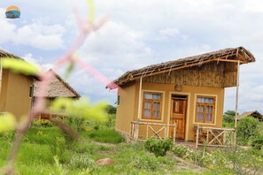 Exterior detail - Amboseli Wildebeest Camp (Amboseli)