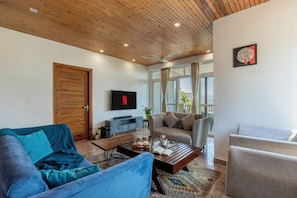 Deluxe Apartment, Garden View | Living area - Alaya Stays Live Life 2BHK Apartment (Kasauli)
