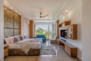 Deluxe Apartment, Garden View | Iron/ironing board, free WiFi - Alaya Stays Live Life 2BHK Apartment (Kasauli)