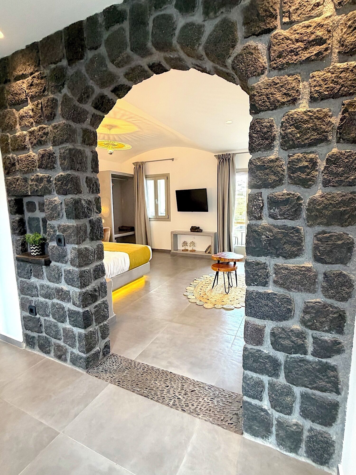 6 habitaciones, escritorio, tabla de planchar con plancha y wifi gratis 