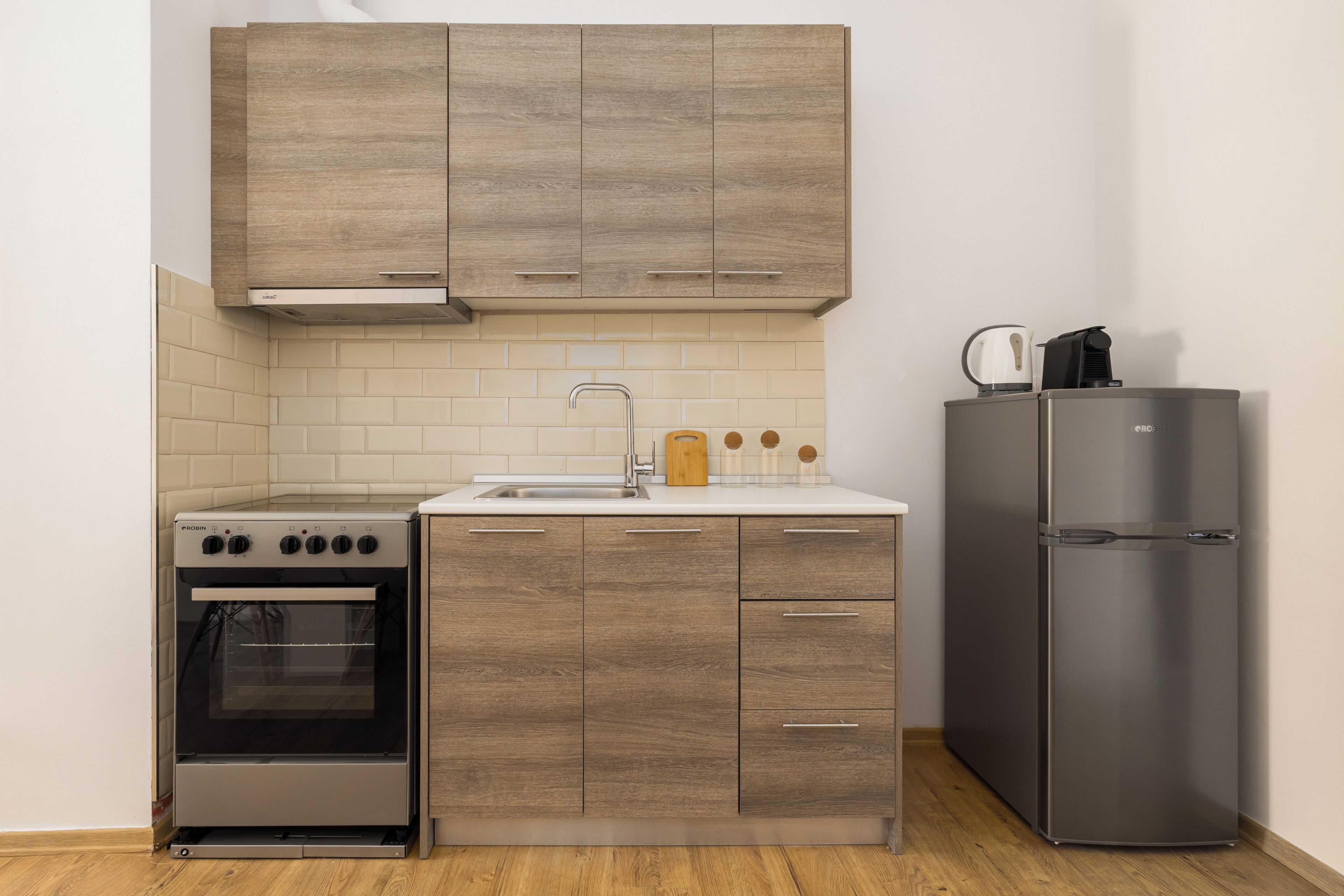 Deluxe-Apartment | Eigene Küche | Großer Kühlschrank, Ofen, Herdplatte, Kochgeschirr/Geschirr/Besteck