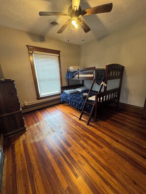 5 Schlafzimmer, WLAN, Bettwäsche