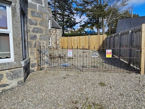 Apartment, 1 Bedroom | Property grounds - Pittentrail Inn Rogart Apartment (Rogart)