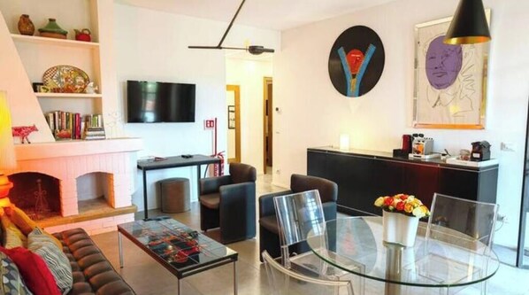 Living area - Vrbo Property (Finale Ligure)