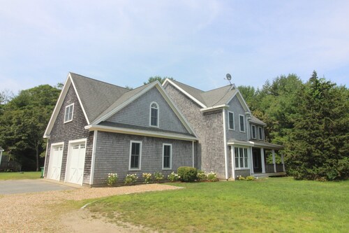 Main House located on quiet cul-de-sac near town and walking trails to the water