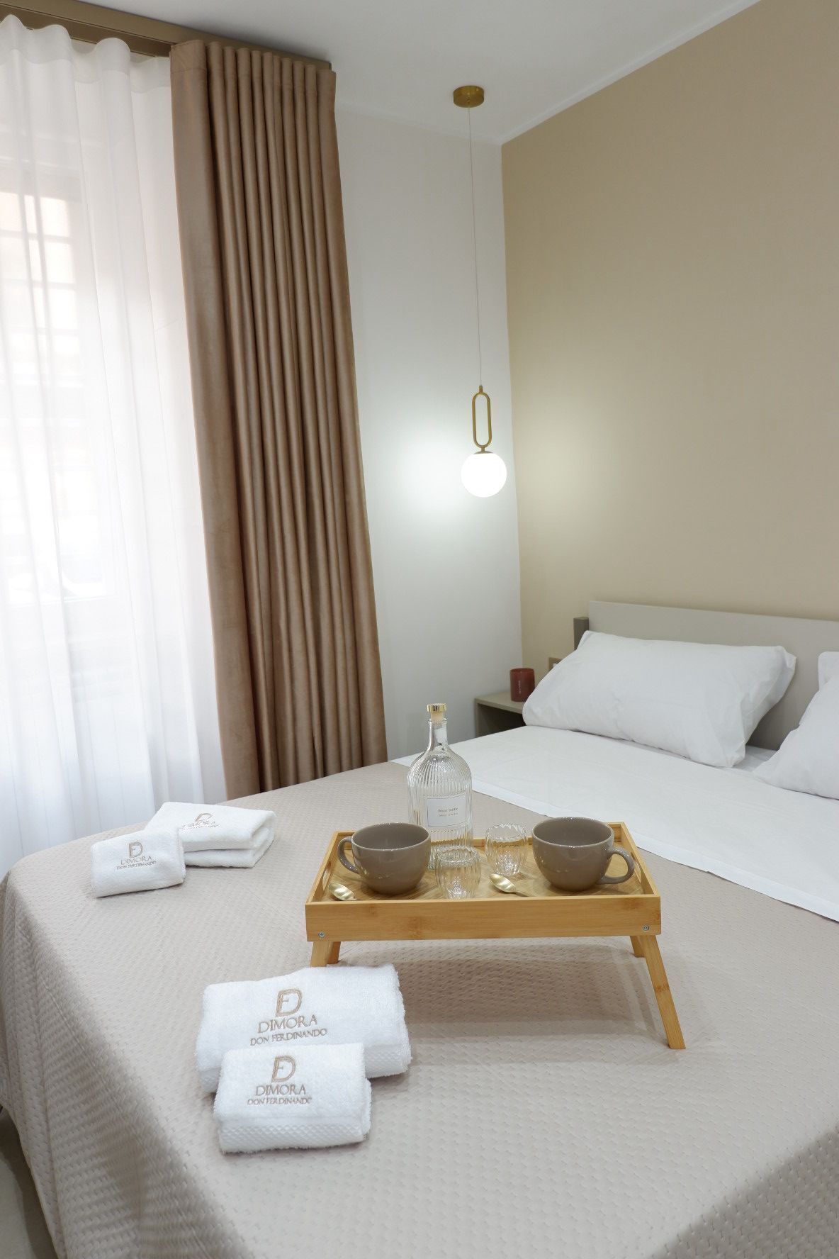 WiFi, bed sheets