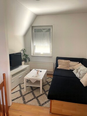 Smart TV - Casa Piccola - cozy and charming. Close to Bamberg. (Strullendorf)
