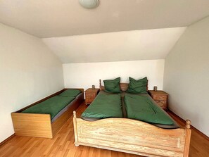 1 camera, ferro/asse da stiro, Wi-Fi, lenzuola