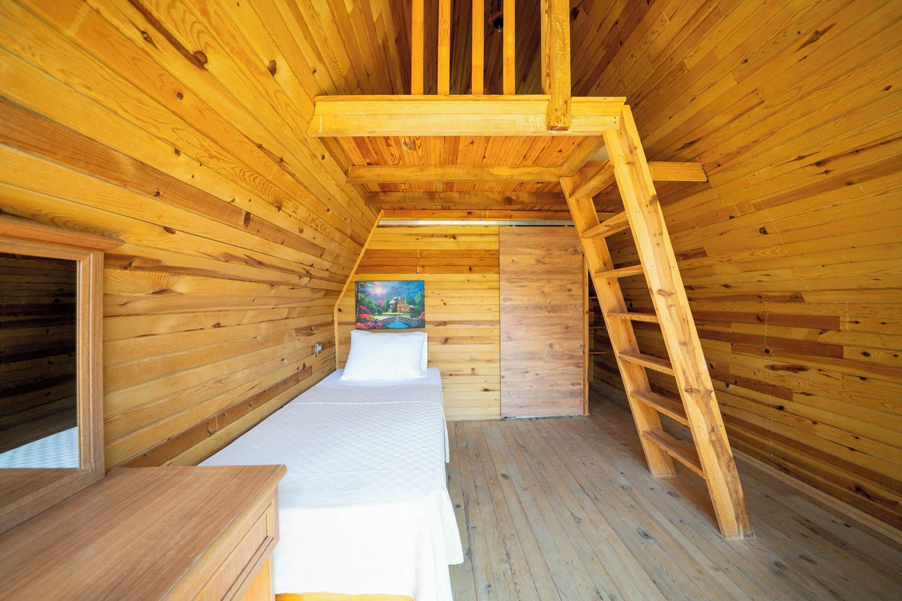Bungalow | Tabla de planchar con plancha, wifi gratis, ropa de cama