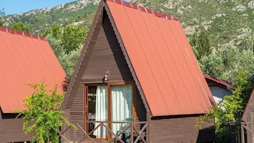 Bungalow | Tabla de planchar con plancha, wifi gratis, ropa de cama