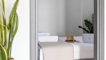 Hypo-allergenic bedding, pillowtop beds, in-room safe, blackout drapes
