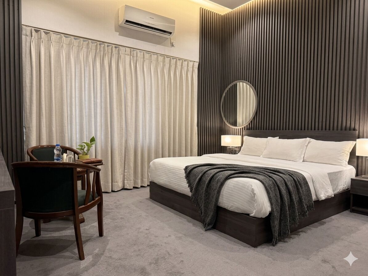 Habitación doble, balcón, vista a la ciudad | Escritorio y wifi gratis 