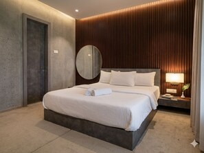 Habitación doble, balcón, vista a la ciudad | Escritorio y wifi gratis 