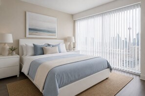 Classic Room | Iron/ironing board, free WiFi - Monroe & Maple Suites (Toronto)