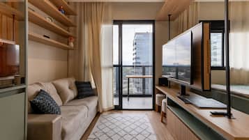 Basic Apartment | Living area