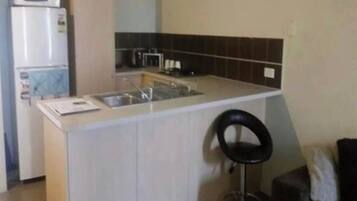 Fridge, microwave, stovetop, electric kettle