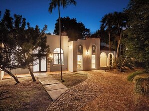 Exterior - Villa Marbella - 7BR Spanish Dream Compound w/pool (MIAMI)
