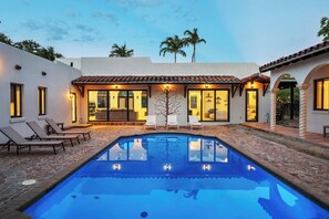 Pool - Villa Marbella - 7BR Spanish Dream Compound w/pool (MIAMI)