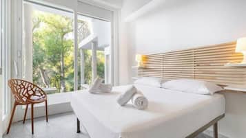 4 bedrooms, Internet, bed sheets