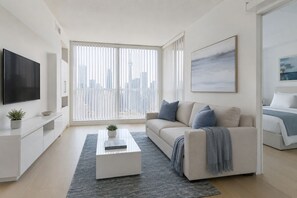 Standard Room | Living area - The Solenne Suites (Toronto)