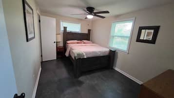 4 bedrooms, in-room safe, iron/ironing board, free WiFi