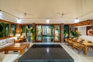 Deluxe Villa, 2 Bedrooms, Private Pool | Dining - Mimosa villa (Kerobokan)
