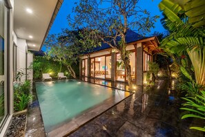 Villa Deluxe, 2 habitaciones, piscina privada | Piscina | Una piscina al aire libre