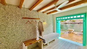 Interior - Milos Boathouse - Between 2 seas (Areti)