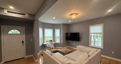 Lovely 2-bedroom apartment with AC in charming Chelsea