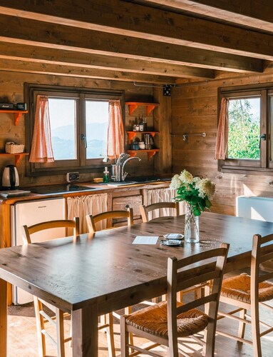 CHALET SURROUNDED BY NATURE, THE PERFECT HOME FOR THOSE WHO WANT TO DISCONNECT AND RELAX