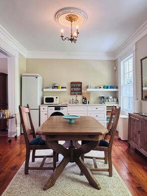 Dining - Beautifully Appointed Apartment in Gothic Victorian in the Heart of Cold Spring (Cold Spring)