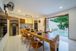 Dining - Mirragold Villa (Kerobokan Kelod)