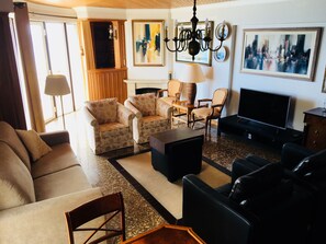 Living area - View Azul (Sesimbra)