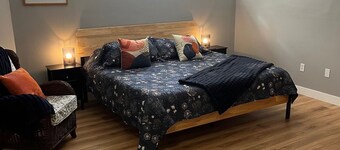 Entire Apartment in Bedford