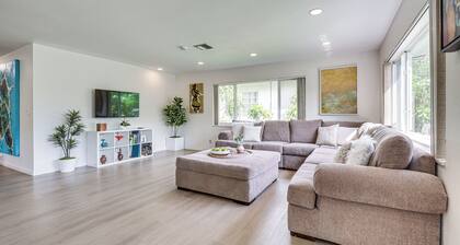 Beautiful, Calm, Modern Home with a Large Playroom