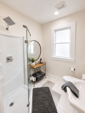 Hair dryer, towels - Tulsa Central Hub | EXPO-Tulsa University-Downtown (Tulsa)