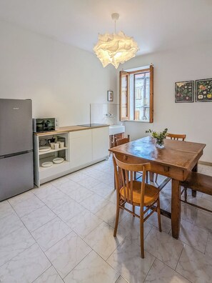 Appartement, vue montagne | Restauration
