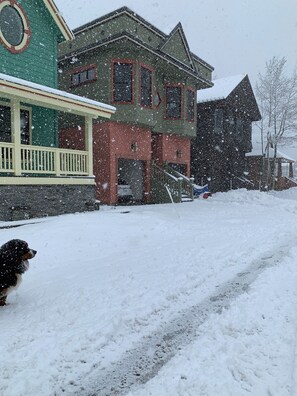 Exterior - TRUCKEE DOWNTOWN LOCATION!!! Luxury Home (Truckee)