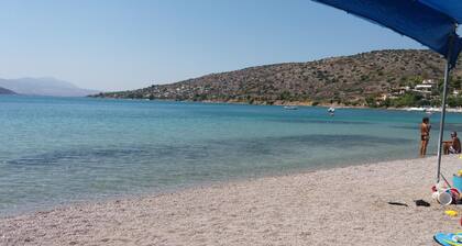 Treasure B&B - Garden Stay in Paloukia Salamina