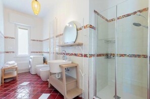 Bathroom - Vrbo Property (Noli)