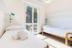 Room - Vrbo Property (Noli)
