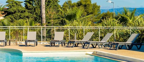 Apartment | Pool | Outdoor pool