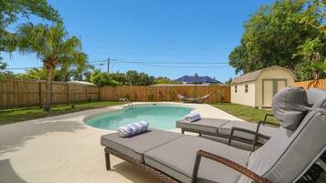 Outdoor pool, a heated pool