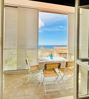 Dining - Vrbo Property (Finale Ligure)
