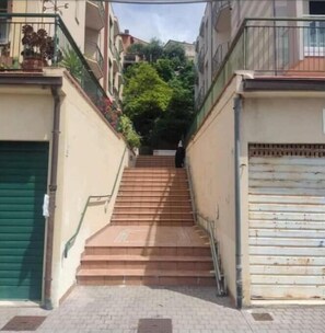 Property grounds - Vrbo Property (Finale Ligure)
