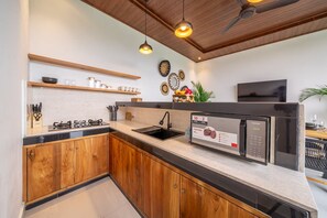 Familienvilla, 4 Schlafzimmer, eigener Pool | Eigene Küche | Gewürze, Umweltfreundliche Reinigungsmittel werden bereitgestellt